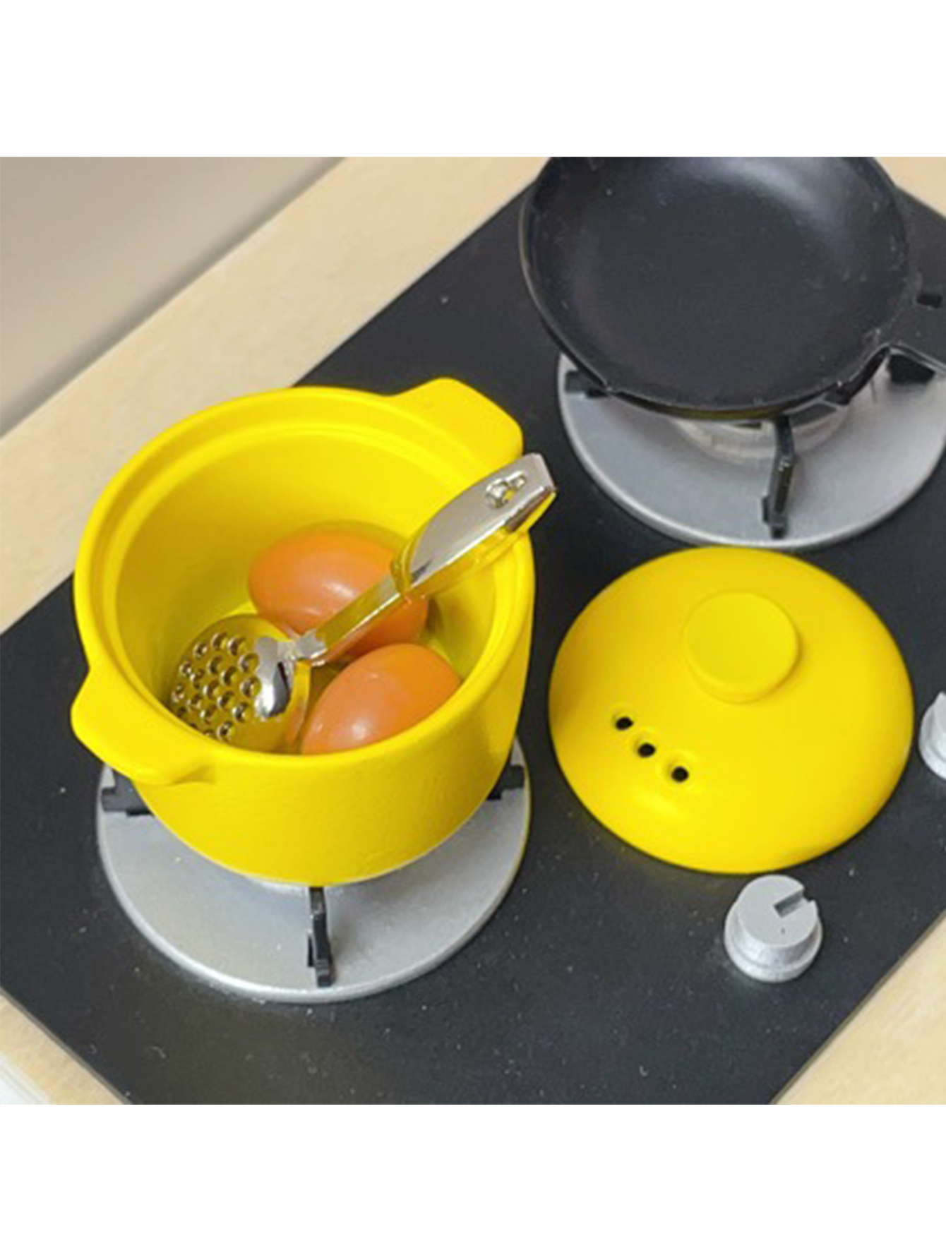 A Set of Four Miniature Kitche - Miniature Baking Kitchen incelemesi ve fiyatı